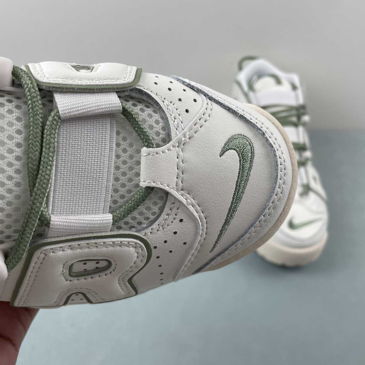 Nike Air More Uptempo