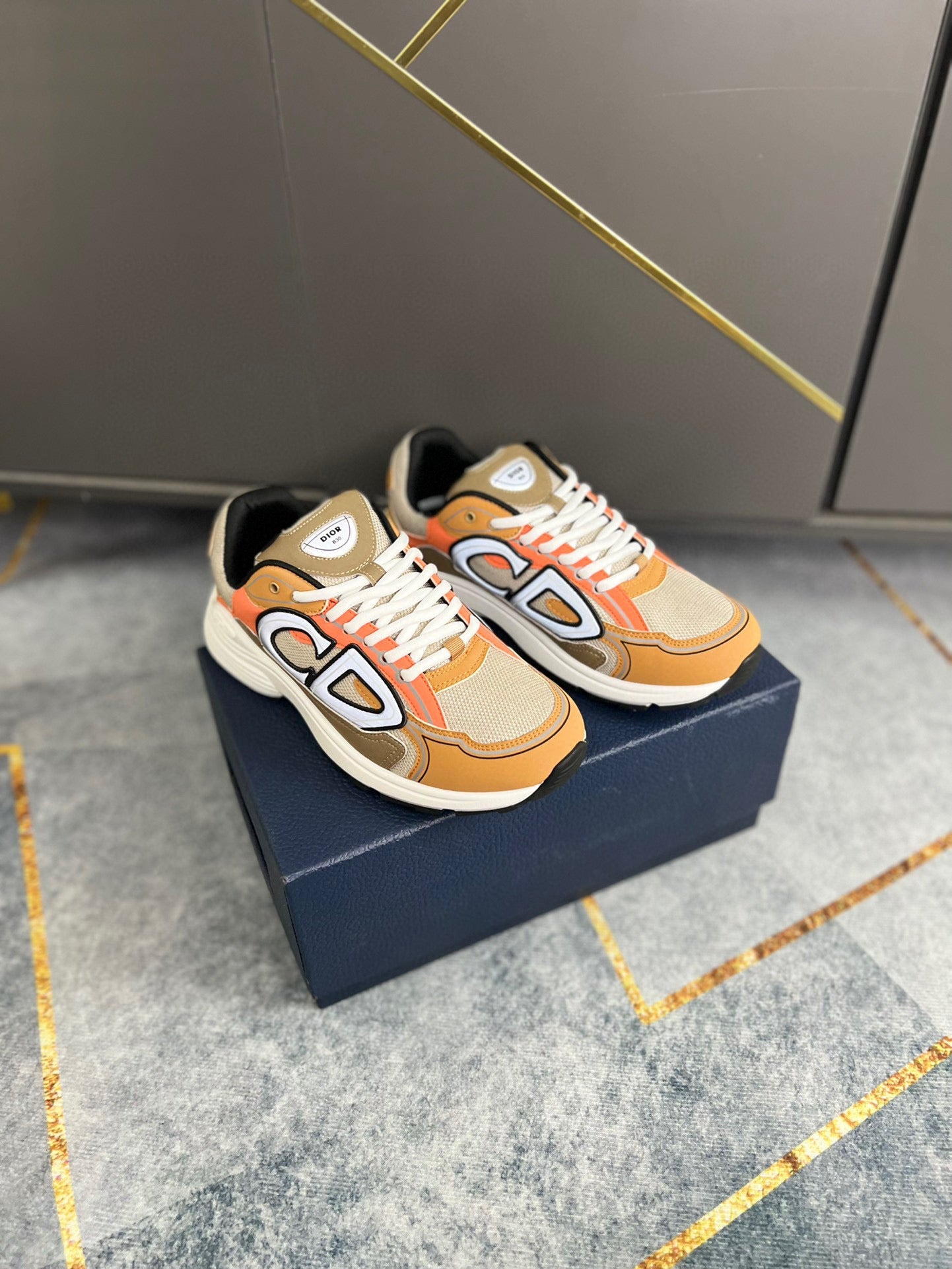 Dior B30