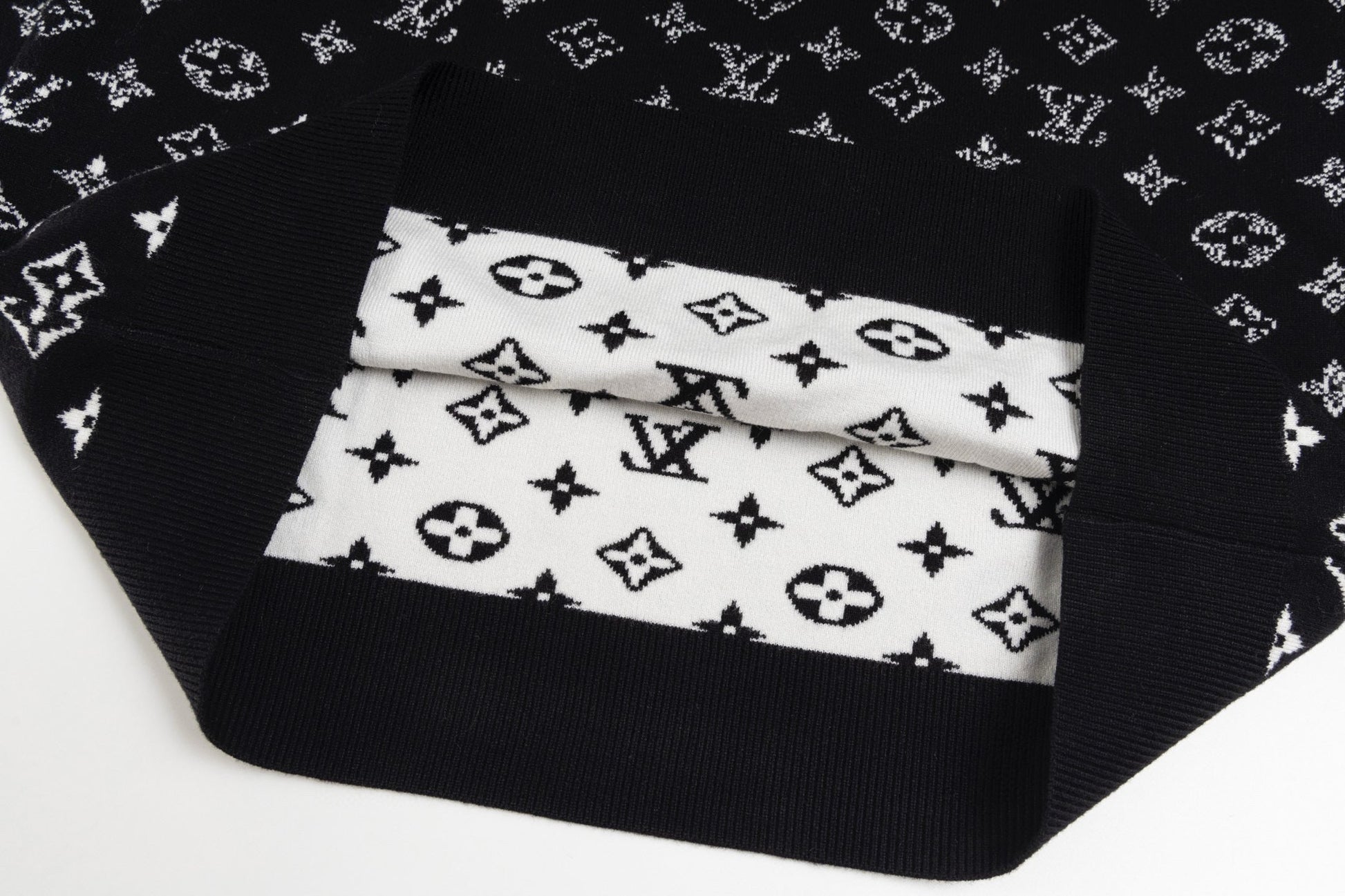Louis Vuitton Sweater