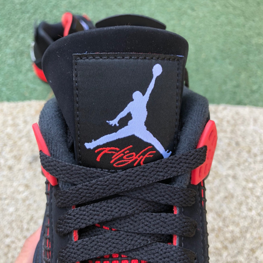 Air Jordan 4