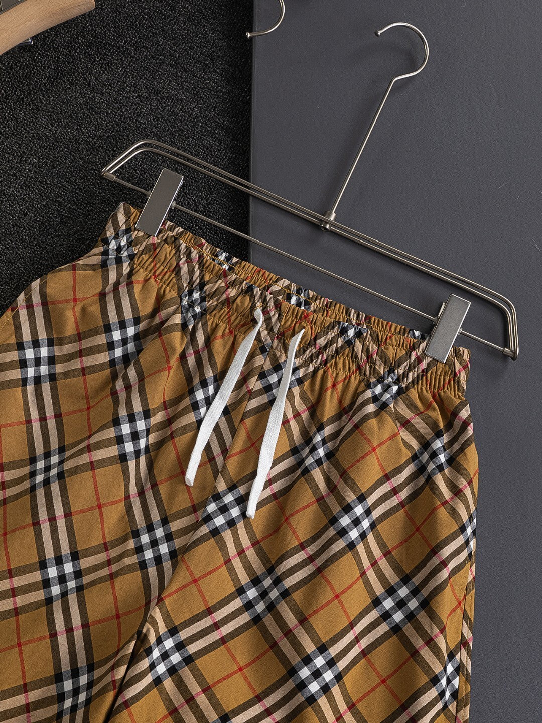Short Burberry