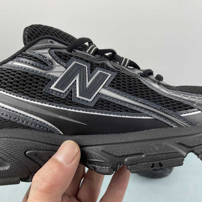 New Balance 740