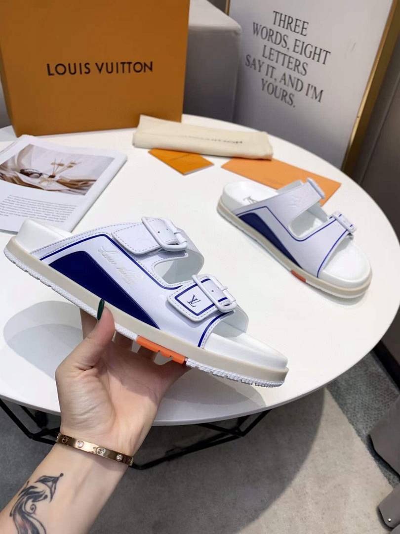 Chinelo Louis Vuitton