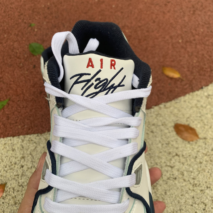 Air Jordan 4