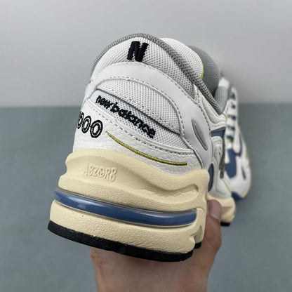 New Balance 1000