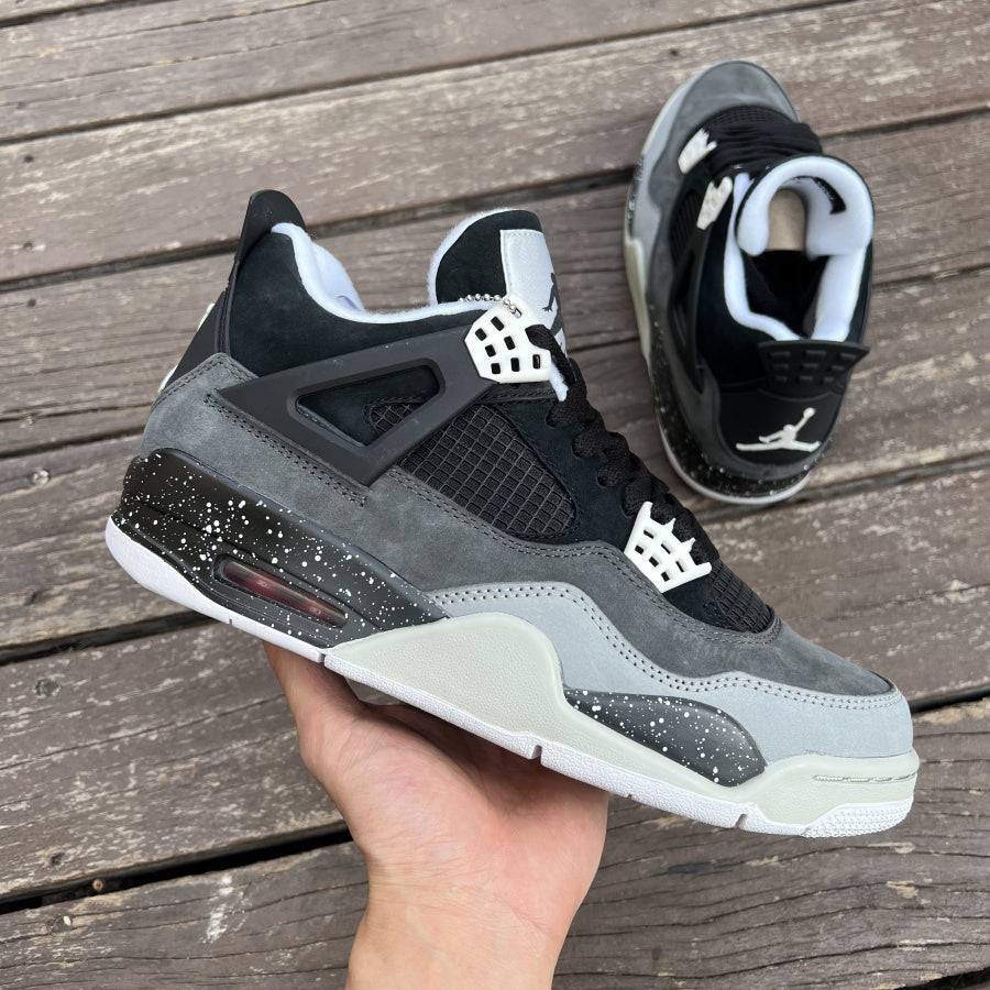 Air Jordan 4