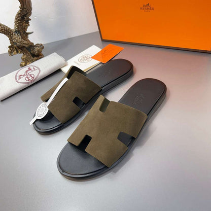 Chinelo Hermes