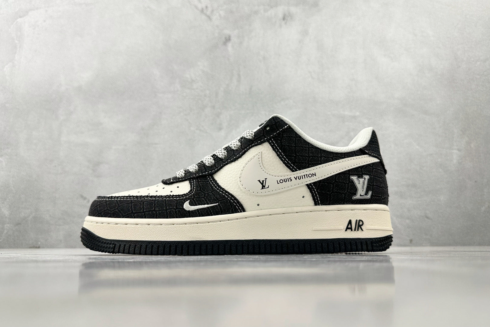 Louis Vuitton x Nike Air Force 1