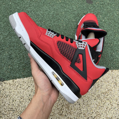 Air Jordan 4