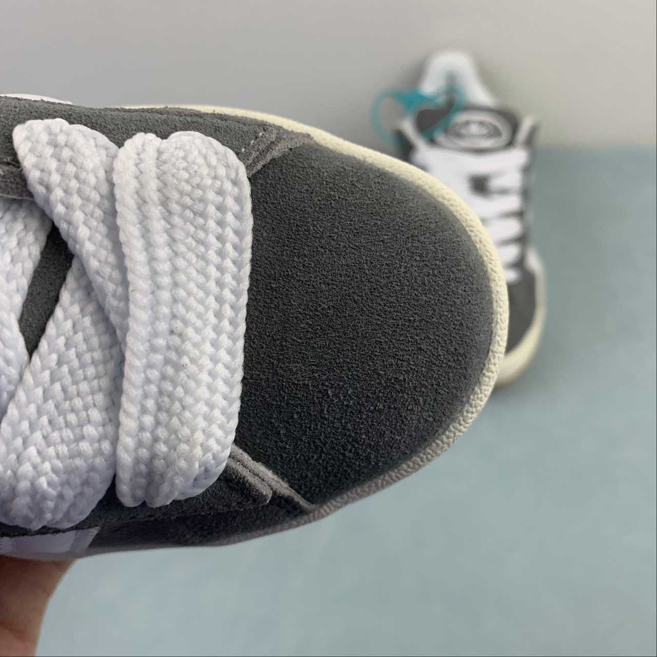 Adidas Campus 00s