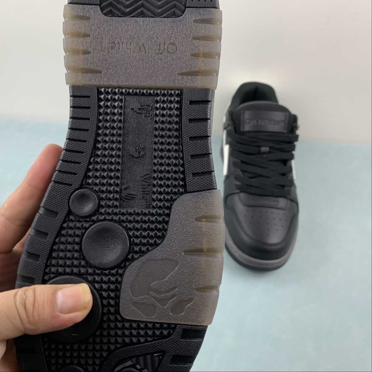 OFF-WHITE Out Of Office "000" Low
