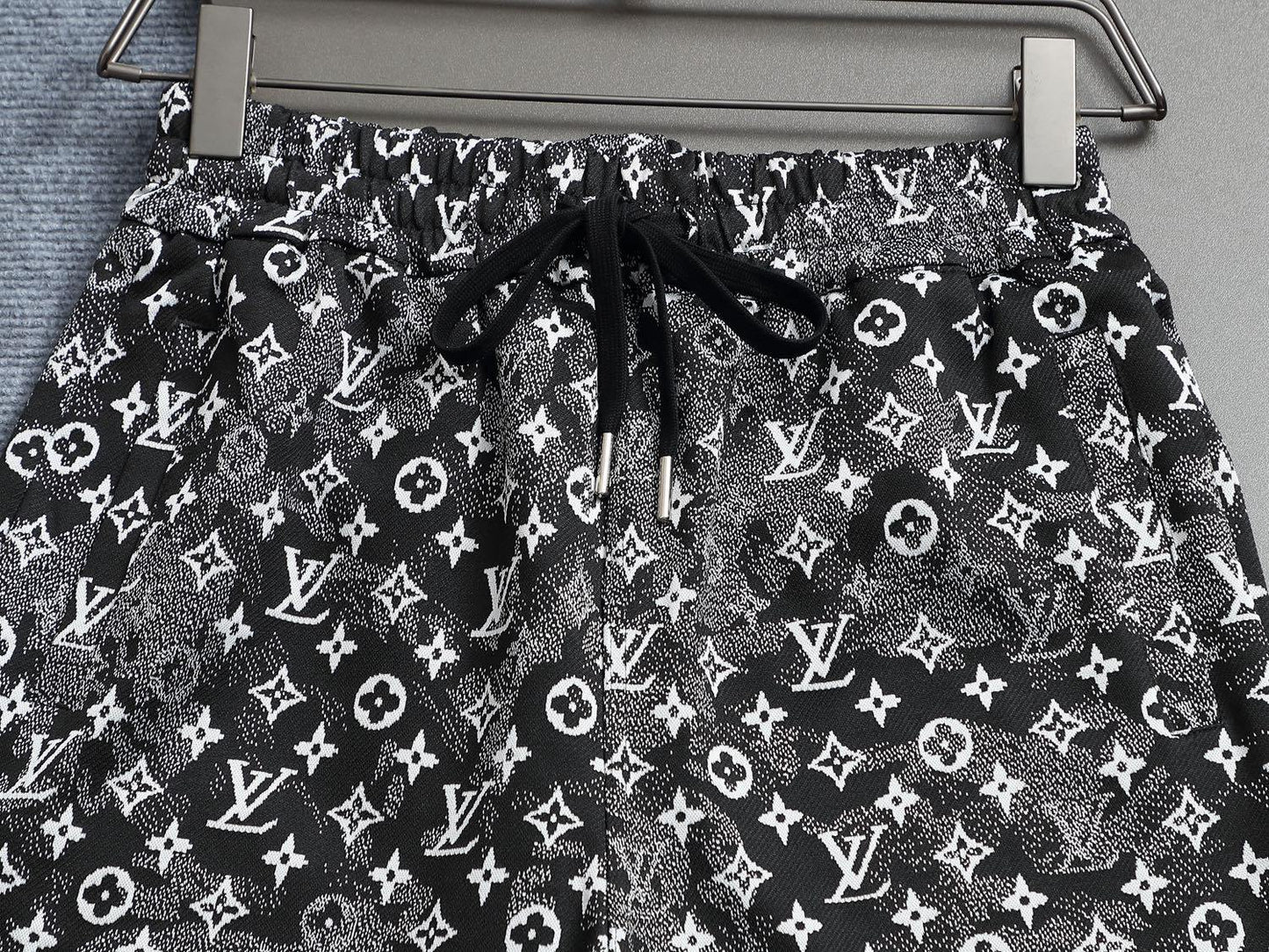 Corto Louis Vuitton