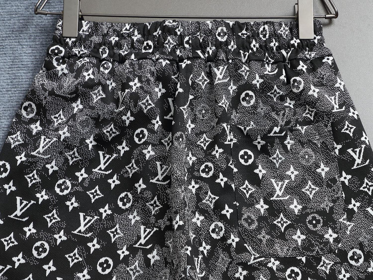Corto Louis Vuitton