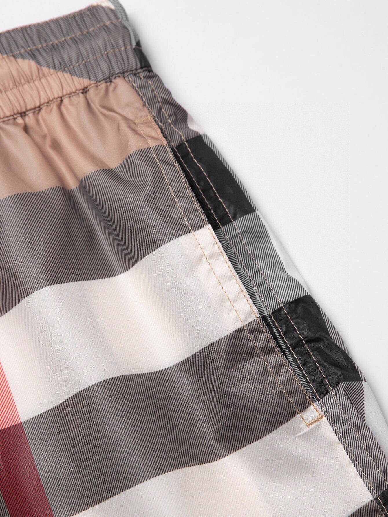 Short Burberry