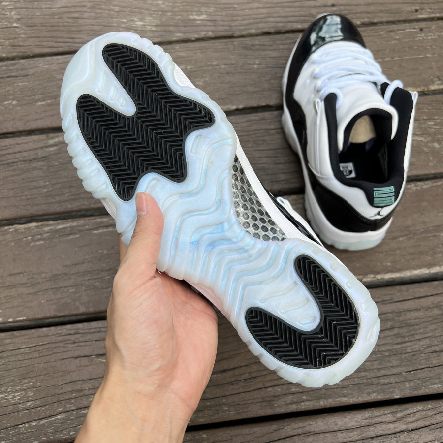 Air Jordan 11