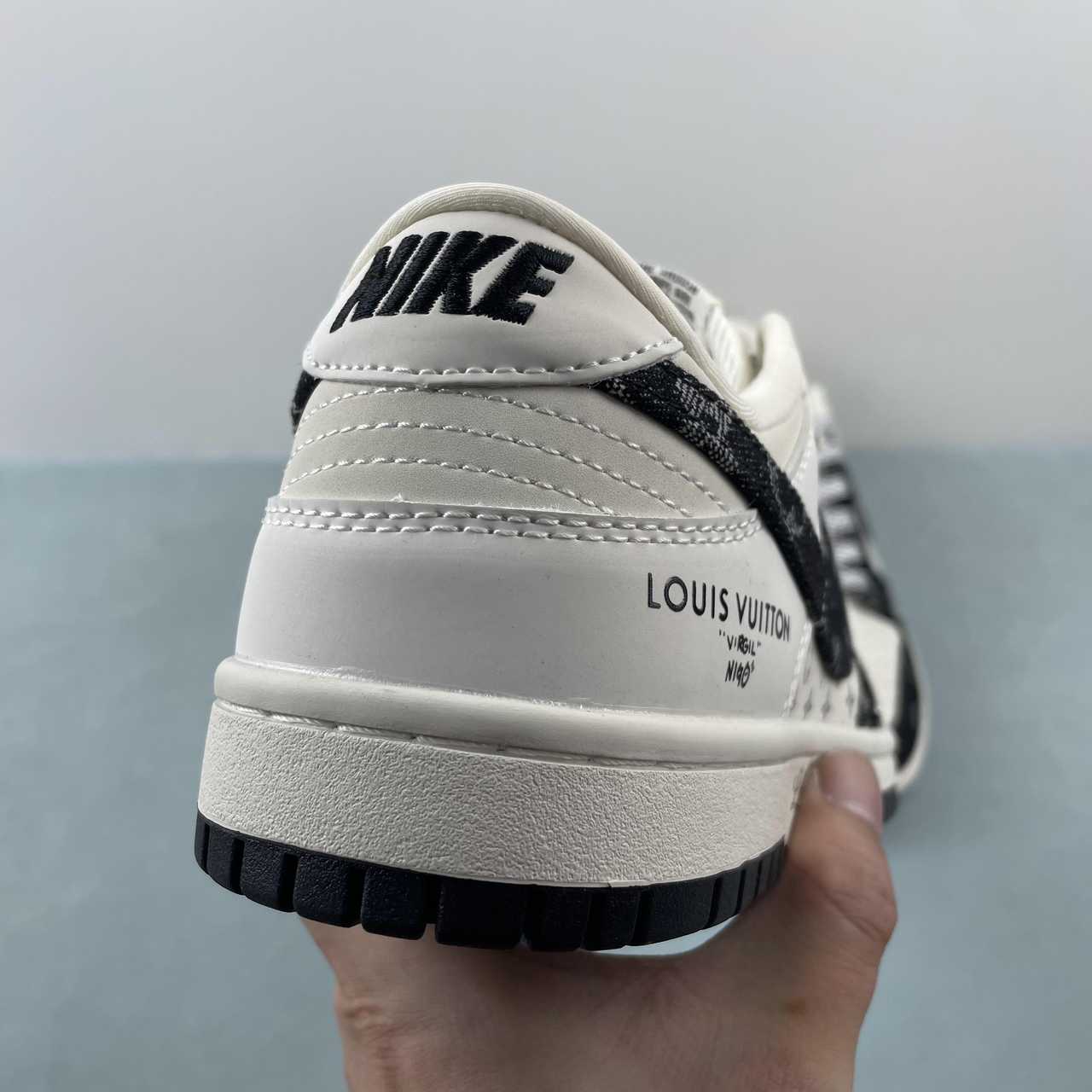 Nike Dunk Low