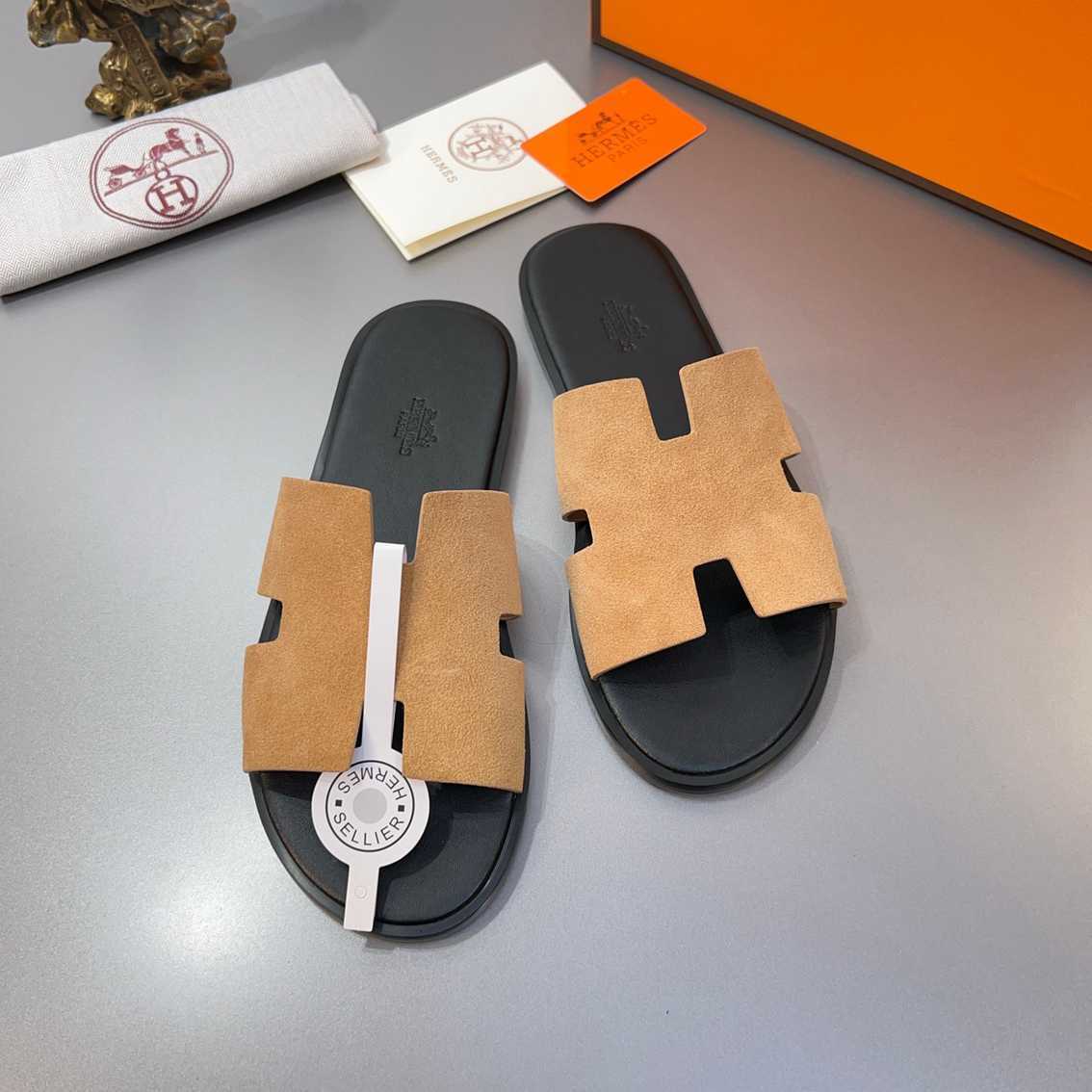 Chinelo Hermes