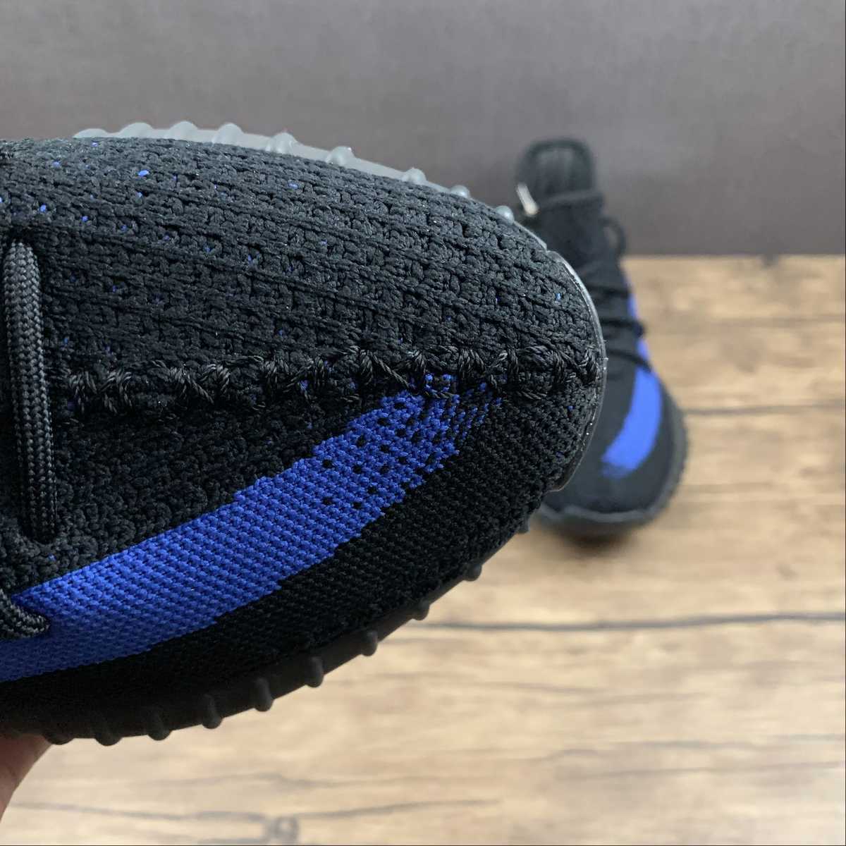 Adidas Yeezy Boost 350 V2