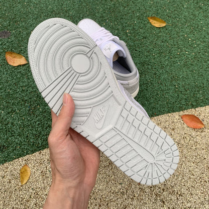 Jordan 1 Low
