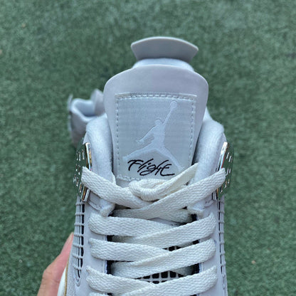 Air Jordan 4