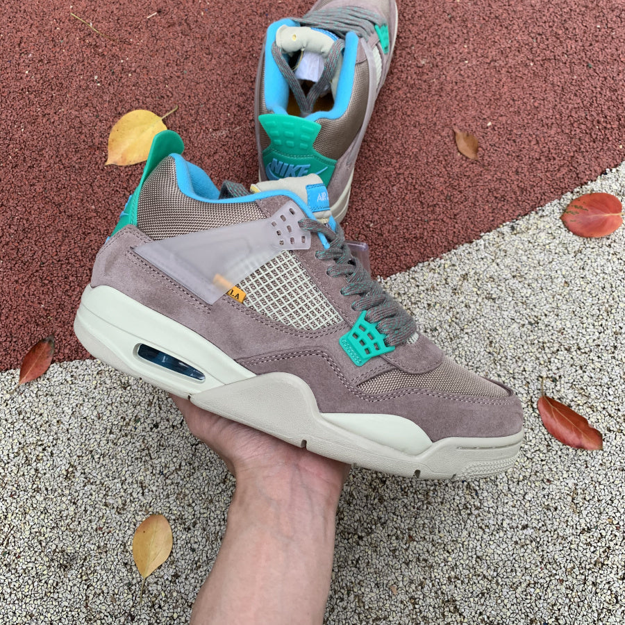 Air Jordan 4