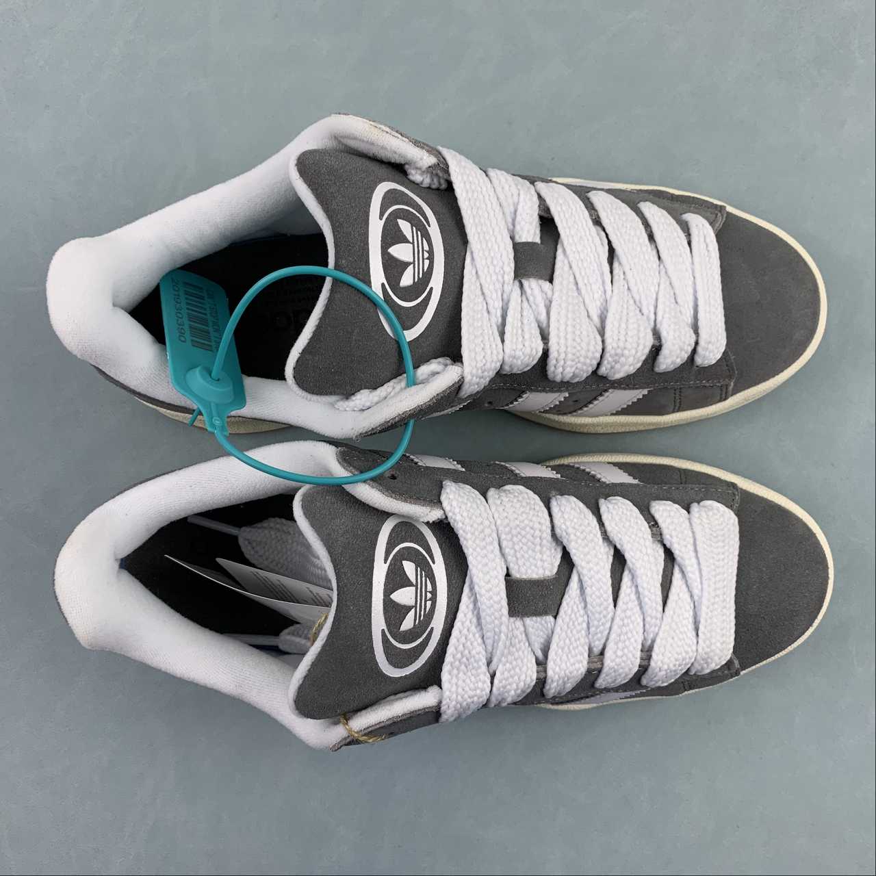 Adidas Campus 00s