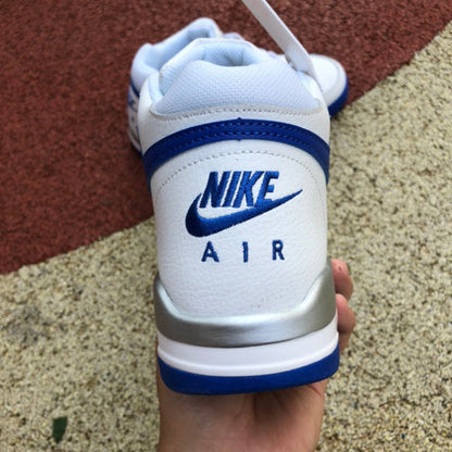 Air Jordan 4