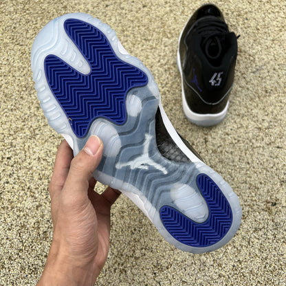Air Jordan 11