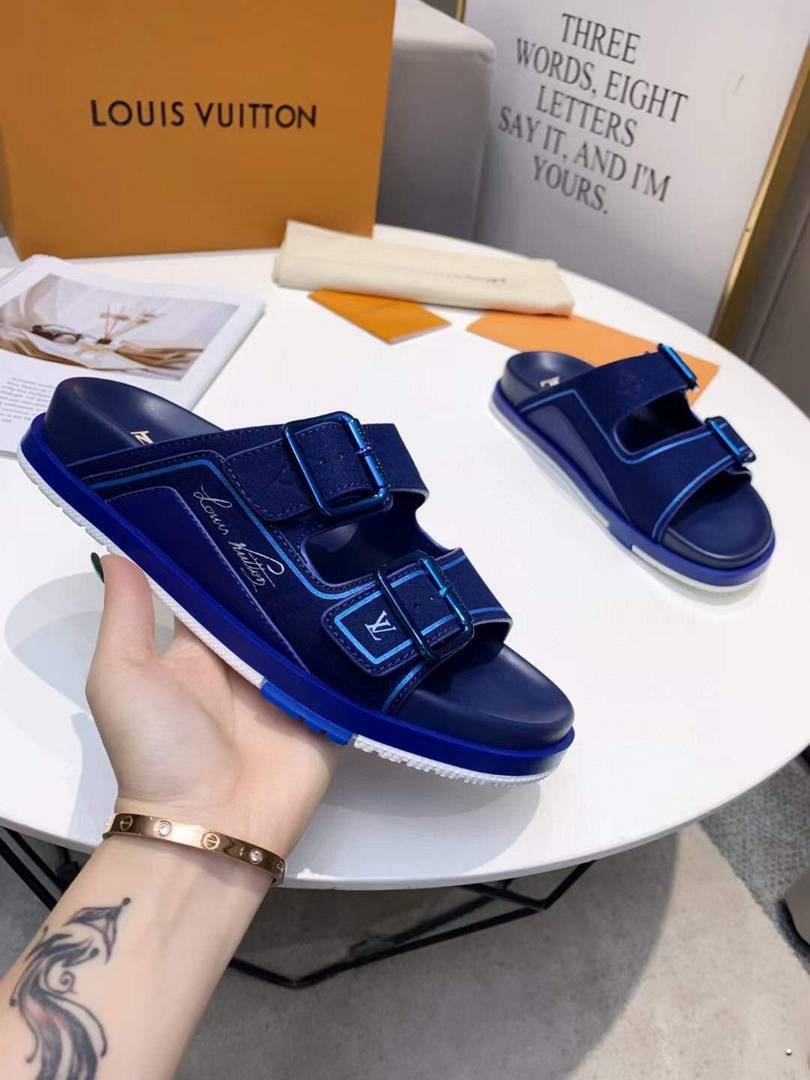 Chinelo Louis Vuitton