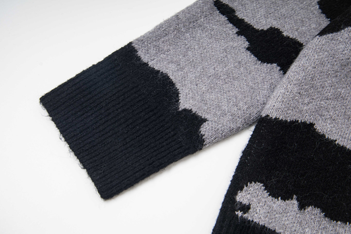 Corteiz Mohair Fuzzy Collar Sweater
