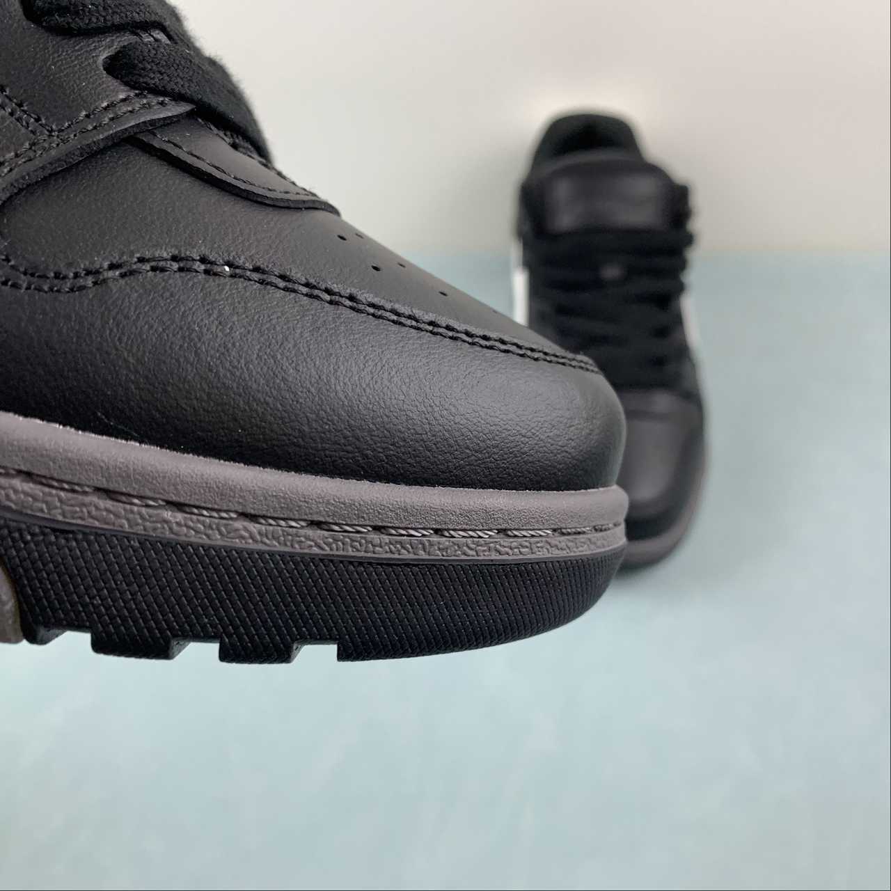 OFF-WHITE Out Of Office "000" Low