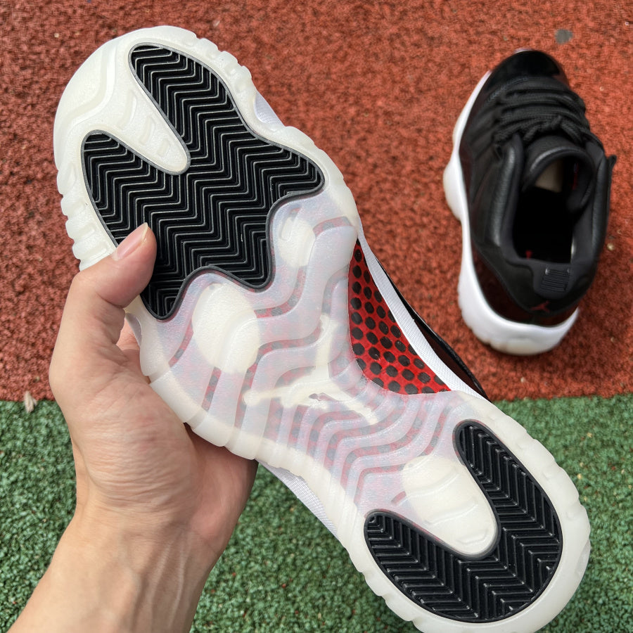 Air Jordan 11