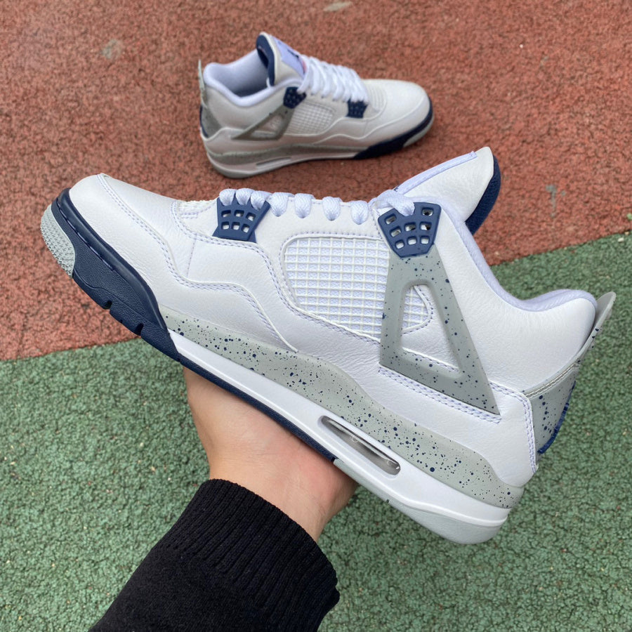 Air Jordan 4