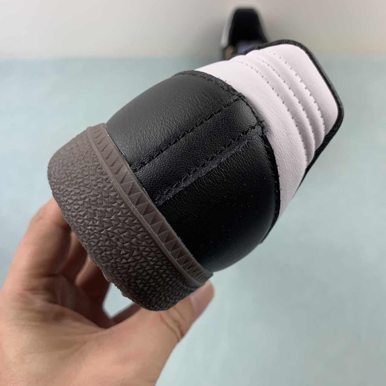 Adidas Samba