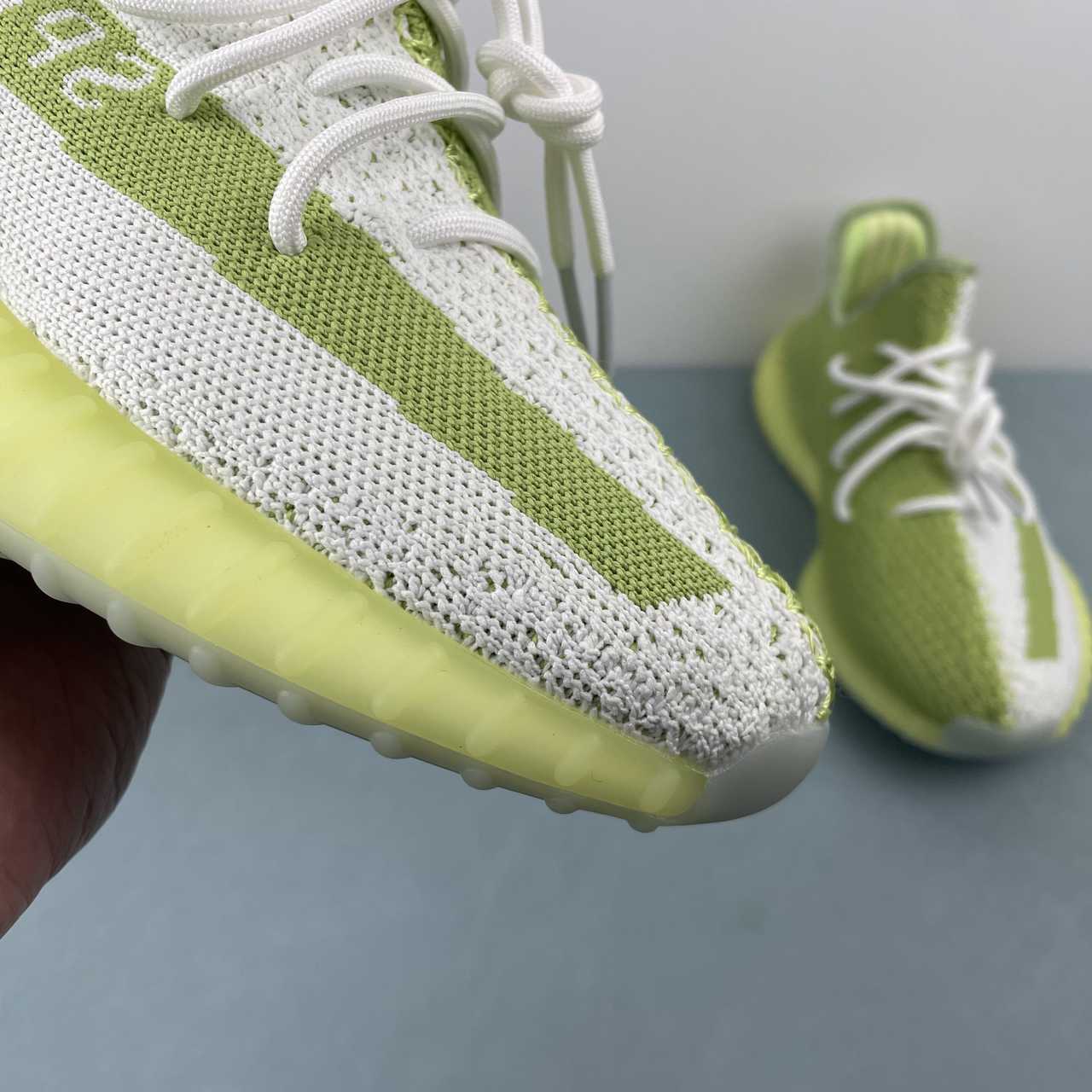 Adidas Yeezy Boost 350 V2