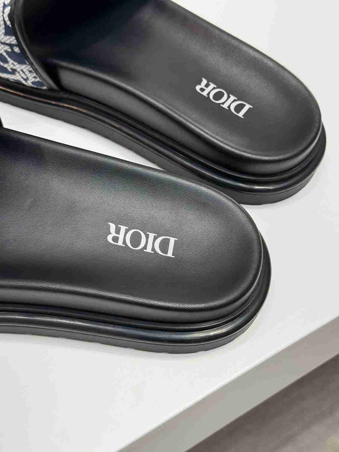 Chinelo Dior Slippers