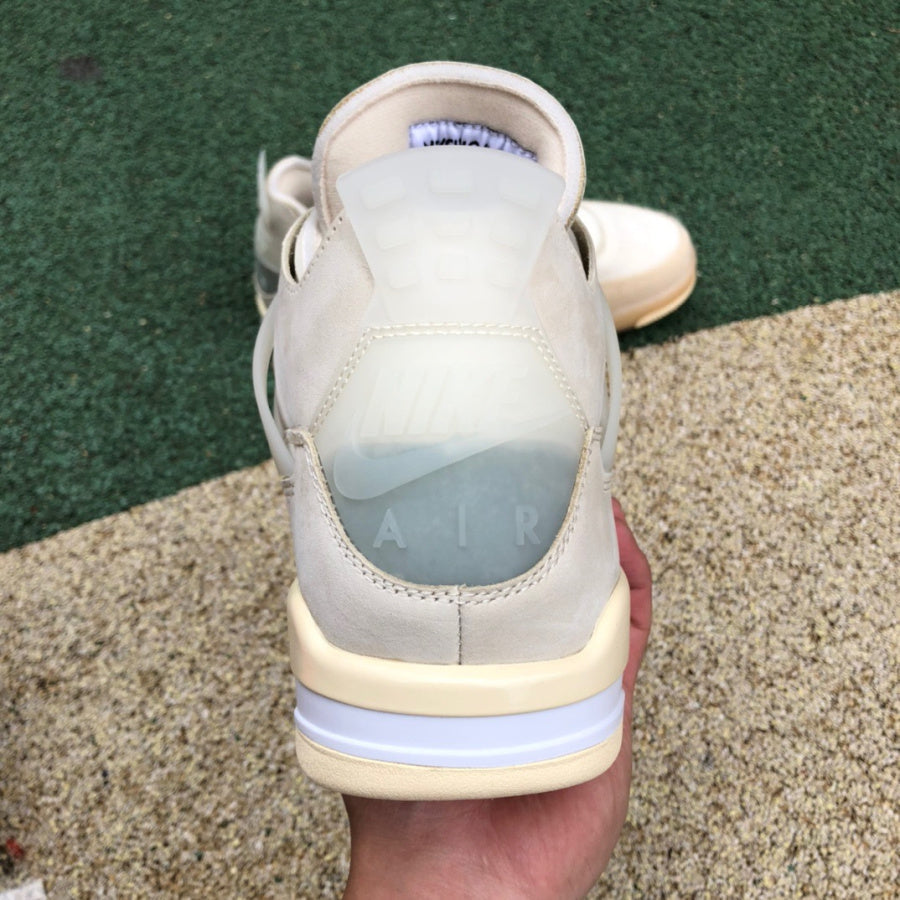 Air Jordan 4