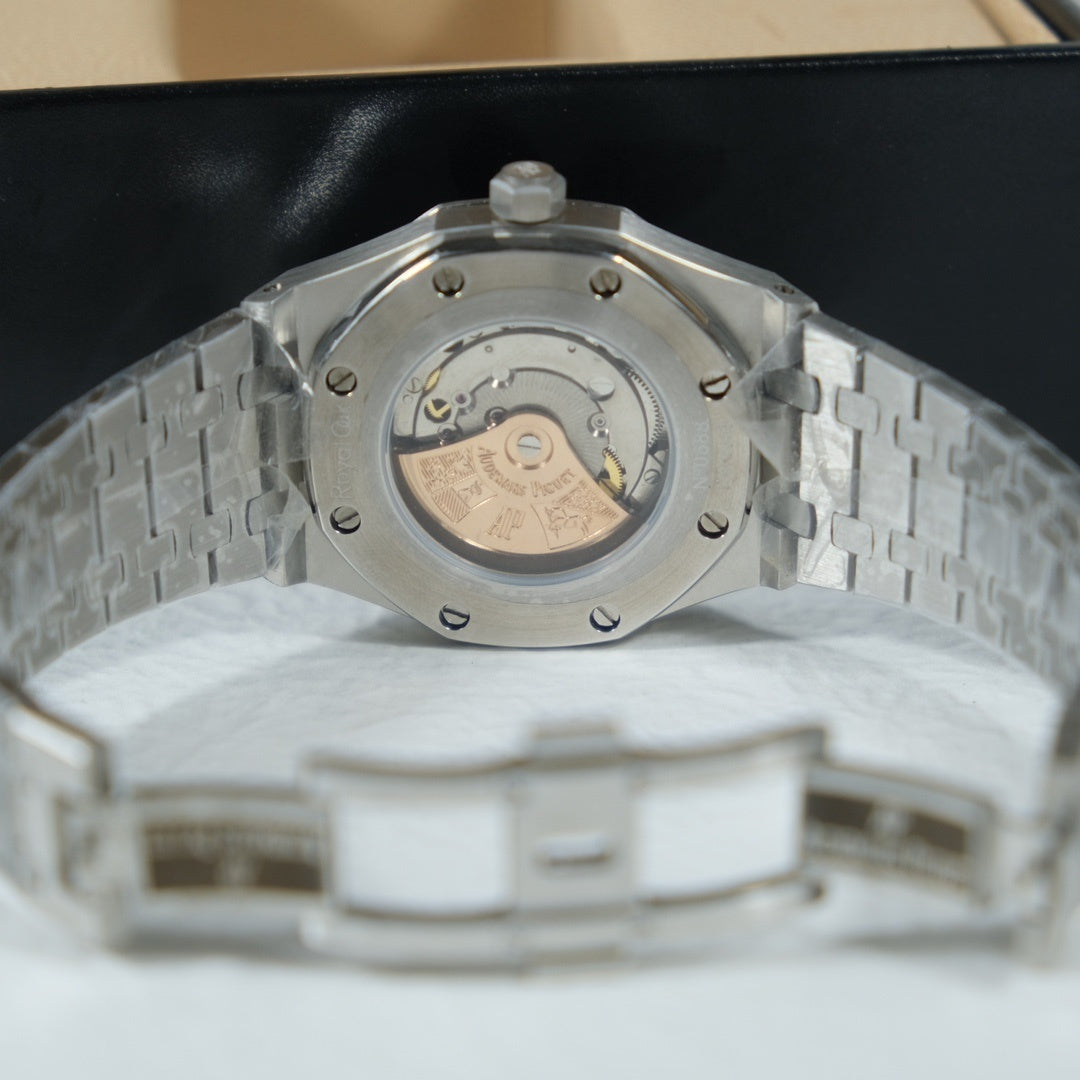 Royal Oak Medium