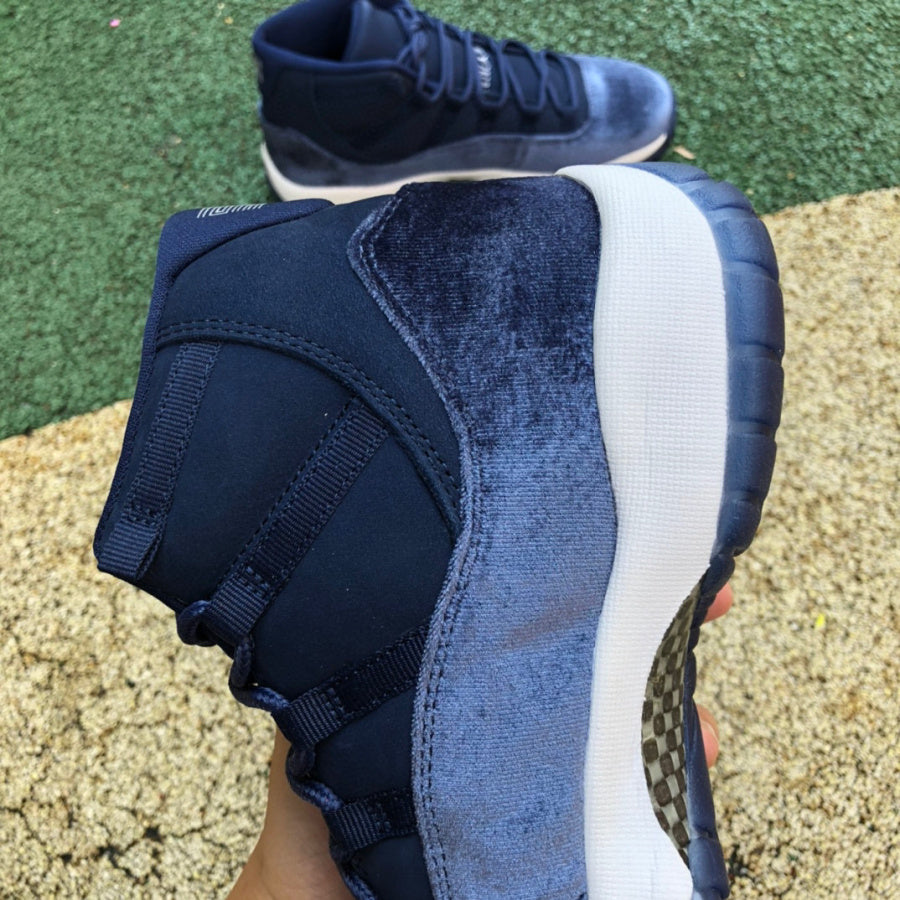 Air Jordan 11