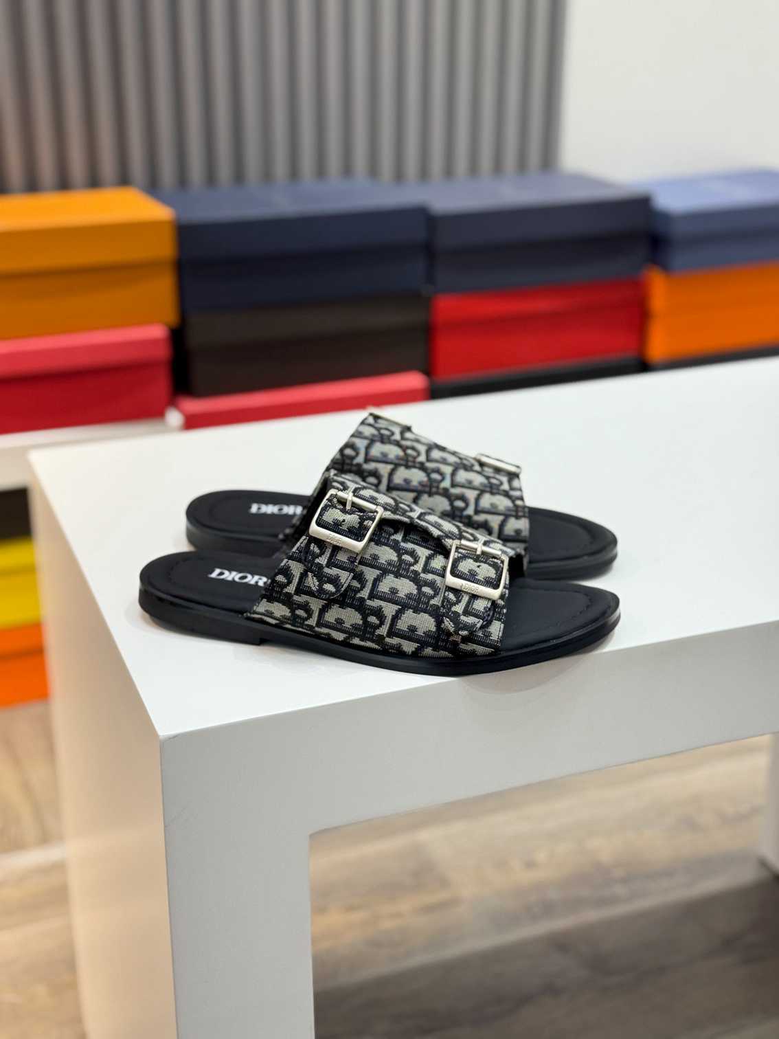 Chinelo Dior Slippers