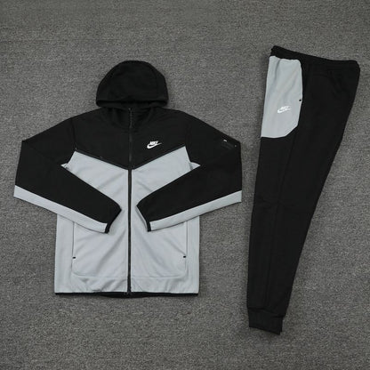 Nike Tech Fleece