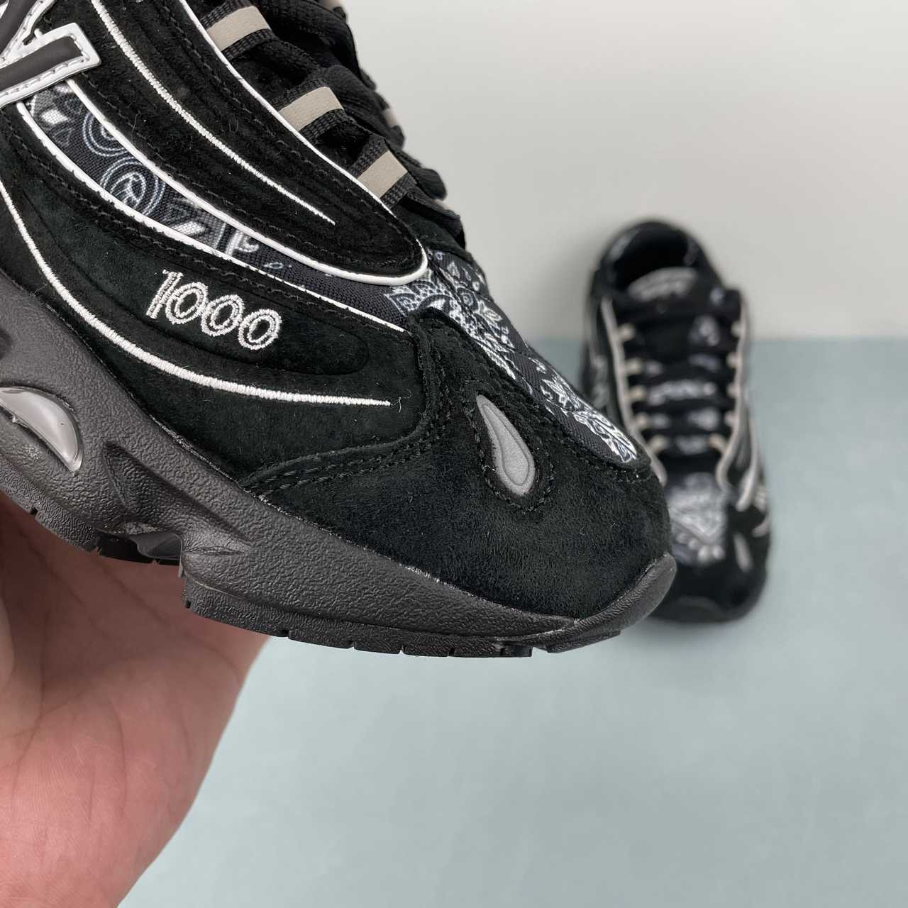New Balance 1000