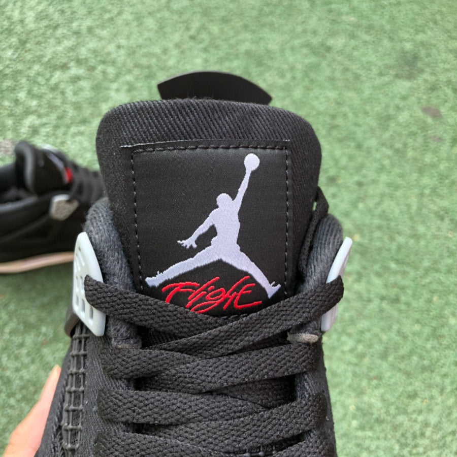 Air Jordan 4