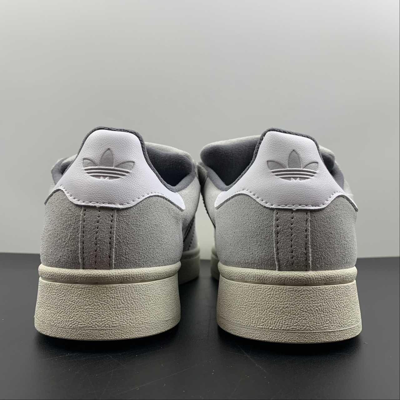 Adidas Campus 00s