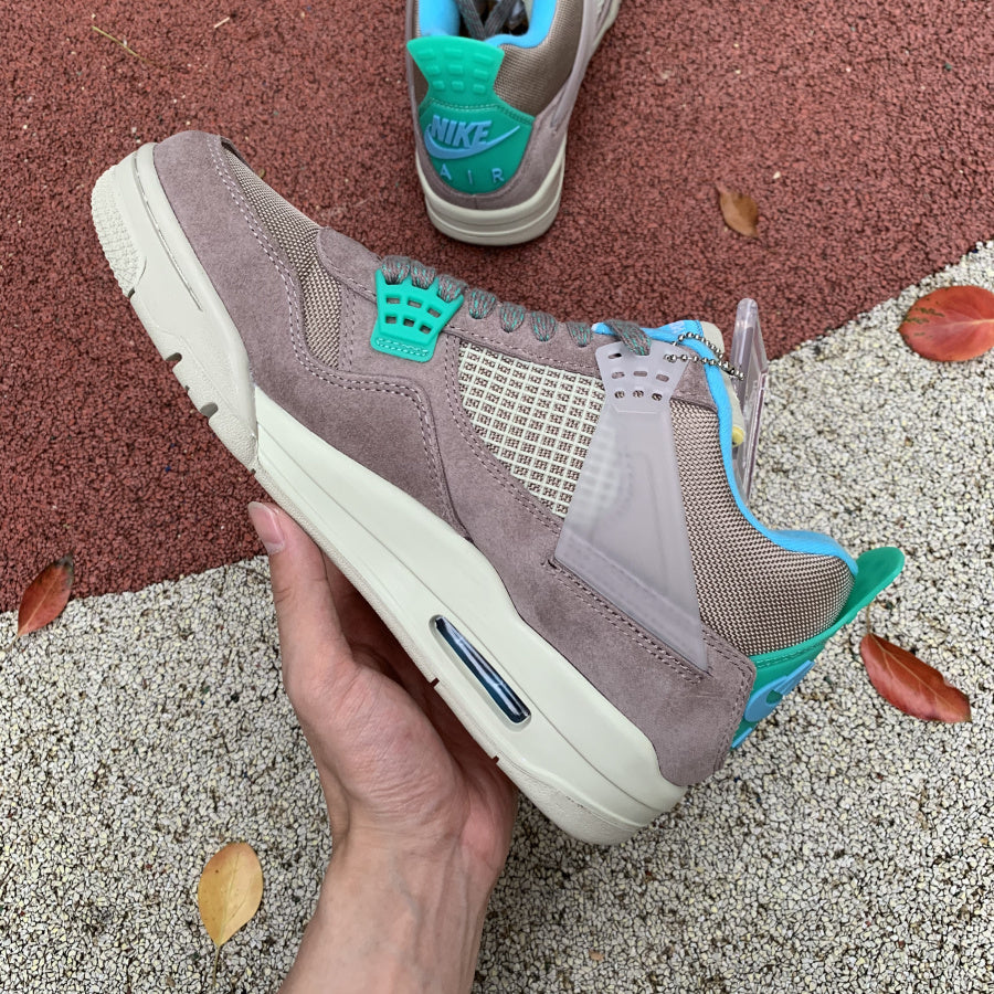 Air Jordan 4