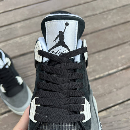Air Jordan 4