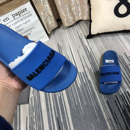 Chinelo Balenciaga