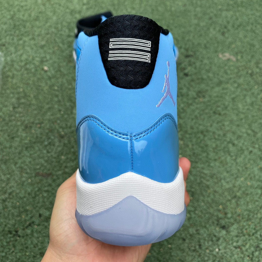 Air Jordan 11
