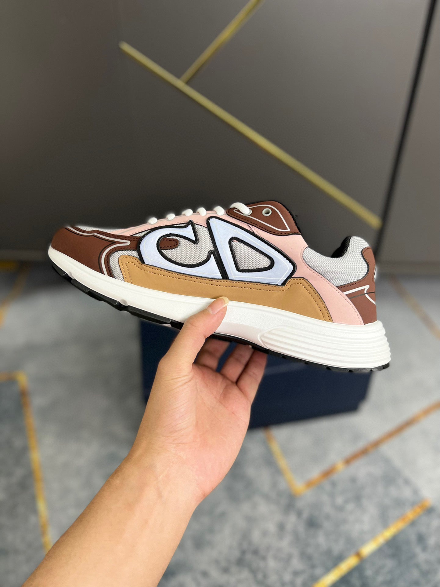 Dior B30