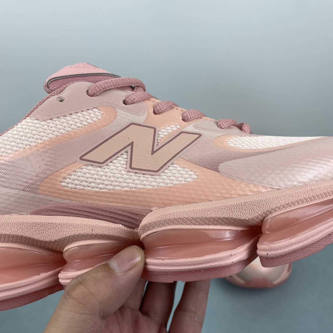 New Balance 2000
